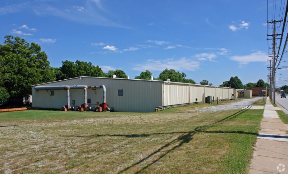 More Photos Of 815 W Green Dr, High Point Warehouse For Lease