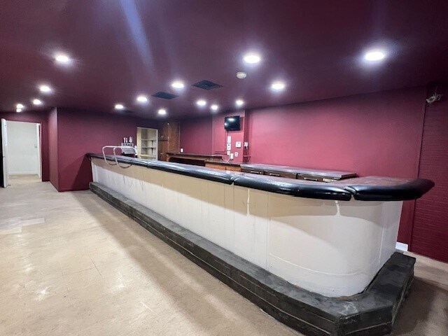 More Photos Of 8548 Lankershim Blvd, Sun Valley Warehouse For Sale