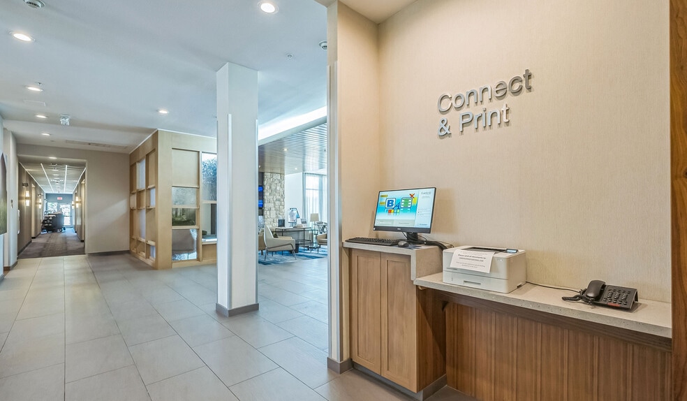 More Photos Of 409 N Clark Rd, Cedar Hill Hotel For Sale