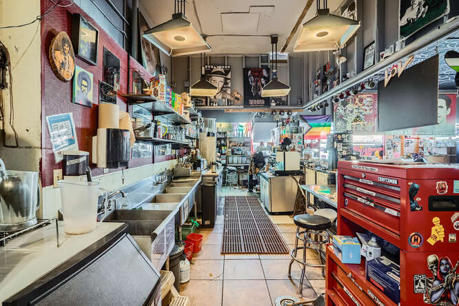 More Photos Of 2-14 S Broadway, Denver Storefront For Lease