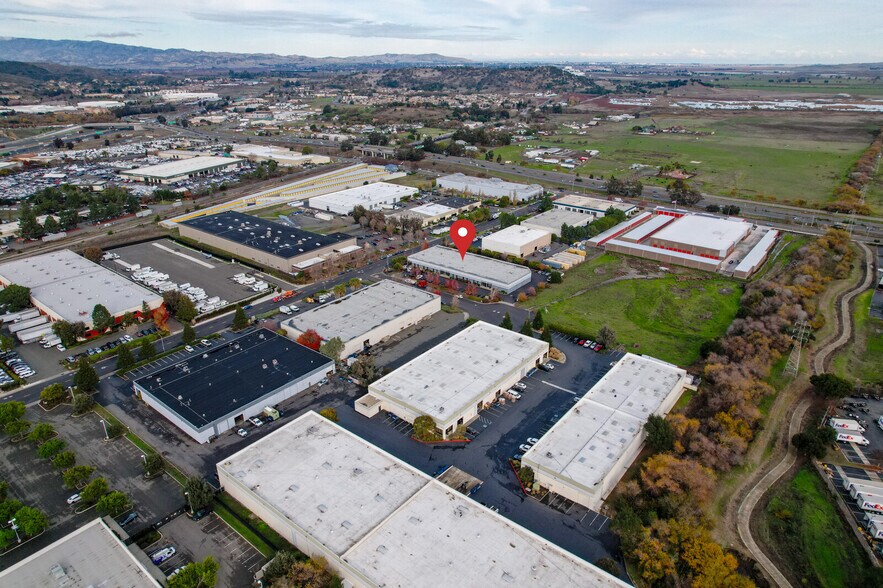 More Photos Of 4949 Fulton Dr, Fairfield Research And Development For Lease