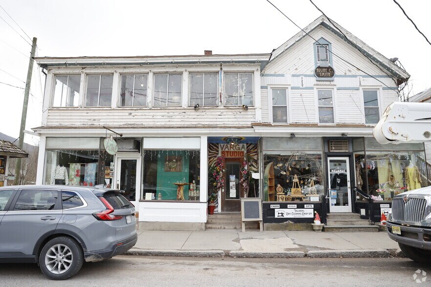 Primary Photo Of 60 Main St, Phoenicia General Retail For Sale