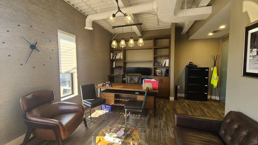 More Photos Of 2045 Astor Crt, Tecumseh Manufacturing For Lease