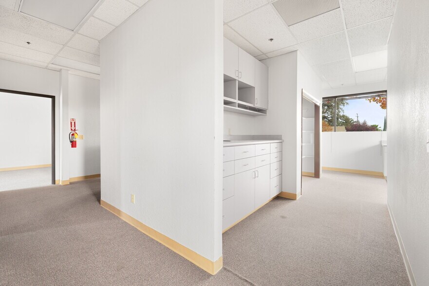 More Photos Of 6600 Mercy Ct, Fair Oaks Medical For Sale