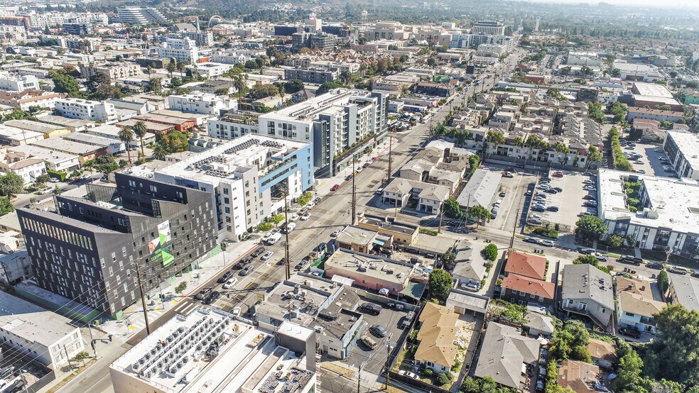 More Photos Of 3601 Overland Ave, Los Angeles Restaurant For Lease