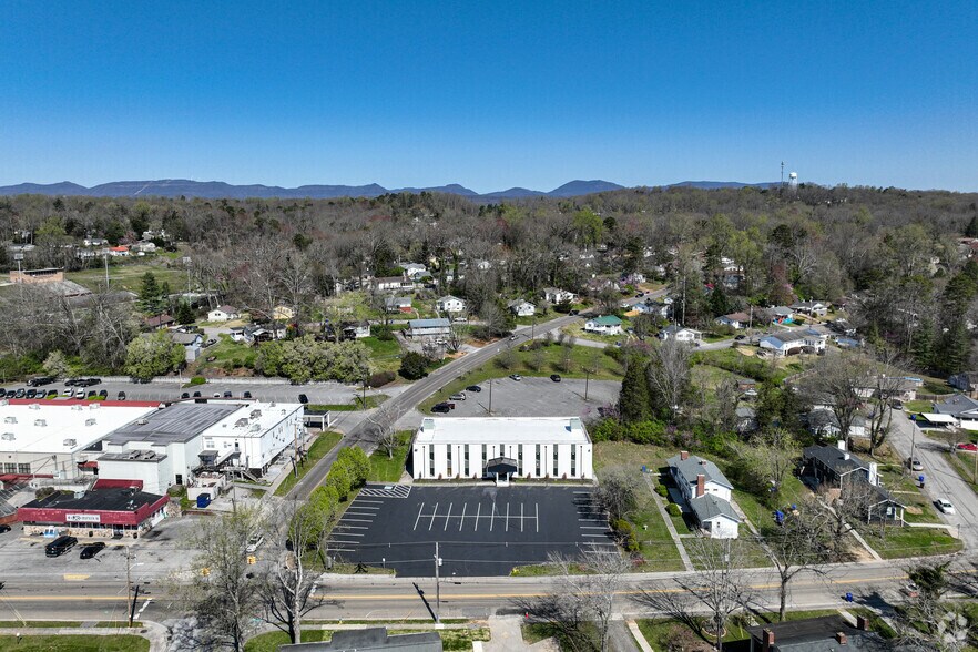 More Photos Of 101 E Tennessee Ave, Oak Ridge Office For Lease