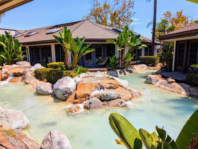 More Photos Of 3151 Airway Ave, Costa Mesa Office For Lease