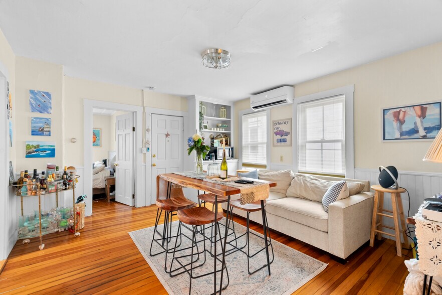 More Photos Of 13 Dean Ave, Newport Apartments For Sale