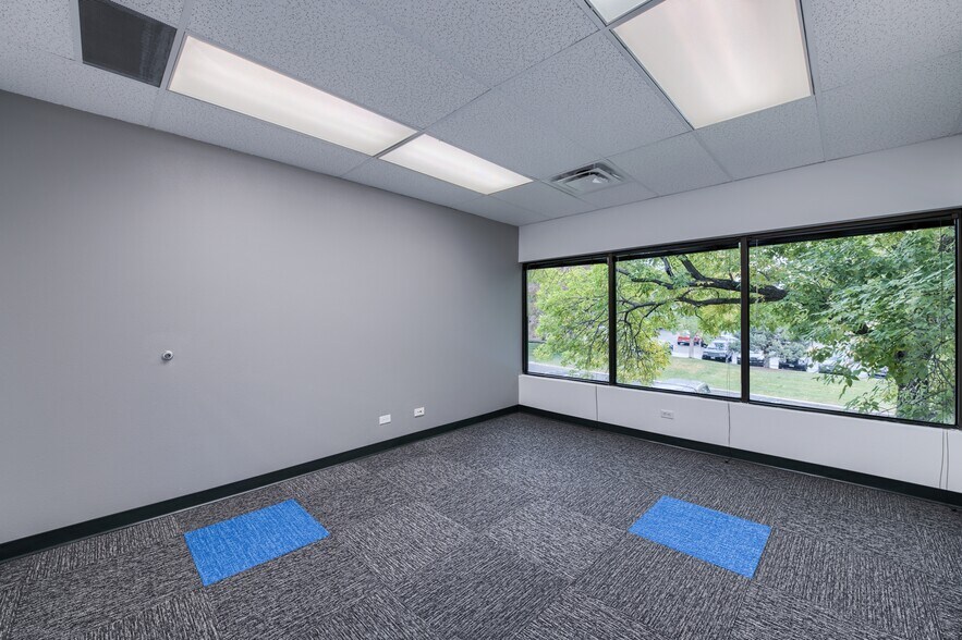 More Photos Of 14 Inverness Dr E, Englewood Unknown For Lease