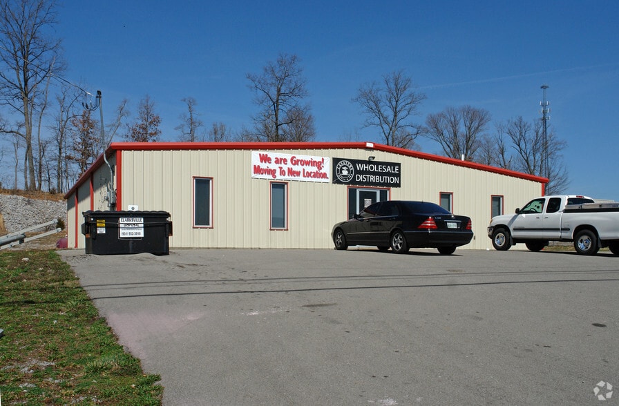 More Photos Of 211 W Dunbar Cave Rd, Clarksville Warehouse For Sale