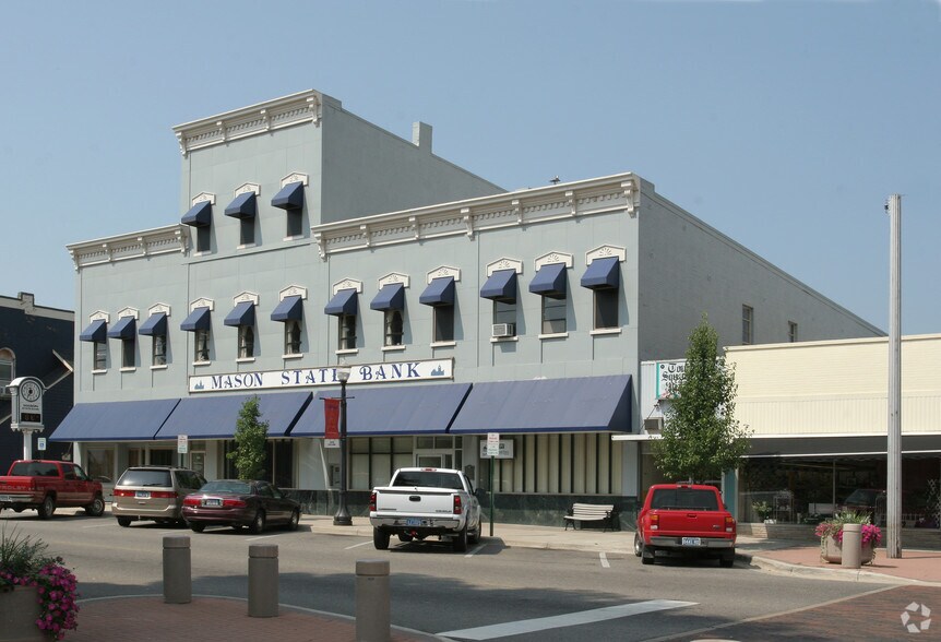 More Photos Of 322-326 S Jefferson St, Mason Storefront Retail Office For Lease