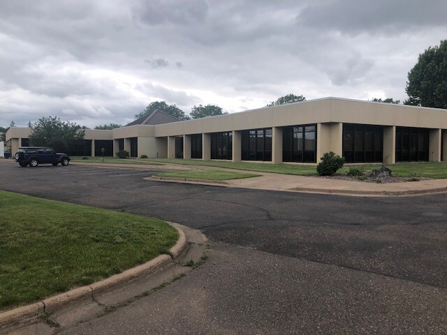 Primary Photo Of 913 1st Ave, Chippewa Falls Office For Sale