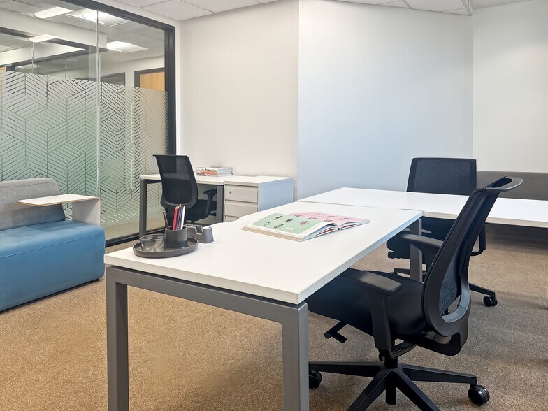 More Photos Of 1300 1st St, Napa Coworking Space