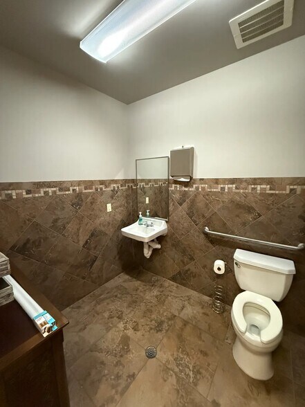 More Photos Of 3303 S Lindsay Rd, Gilbert Medical For Lease