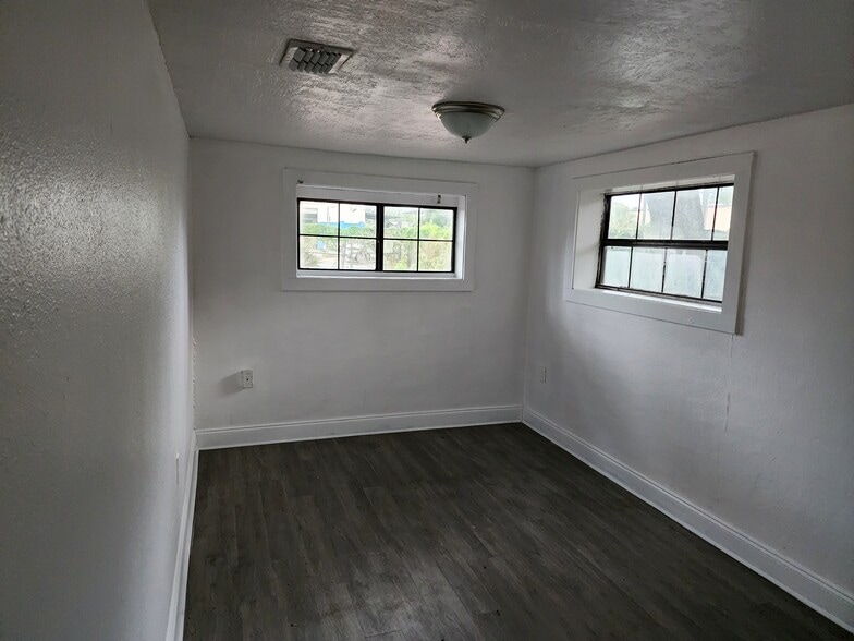 More Photos Of 1008 Maltby Ave, Orlando Auto Repair For Lease