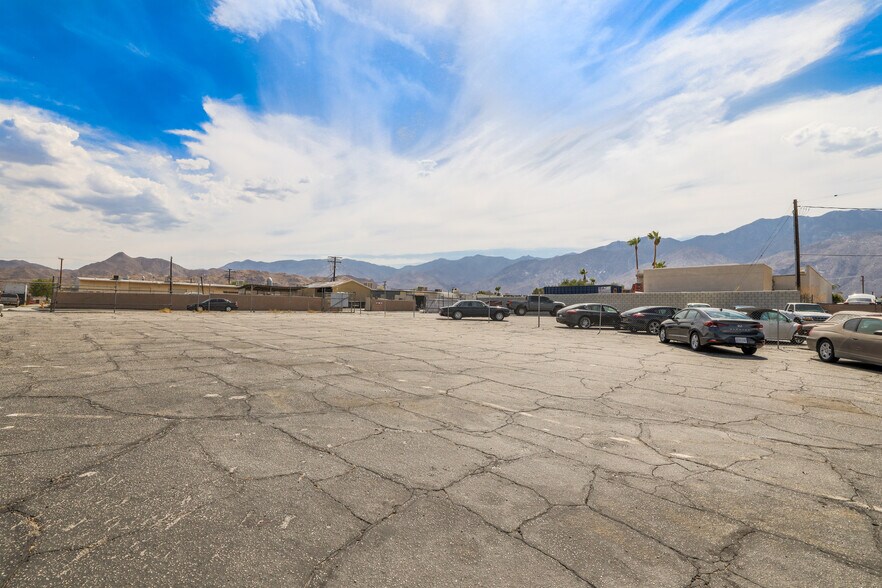 More Photos Of 4775-4779 E Ramon Rd, Palm Springs Warehouse For Sale