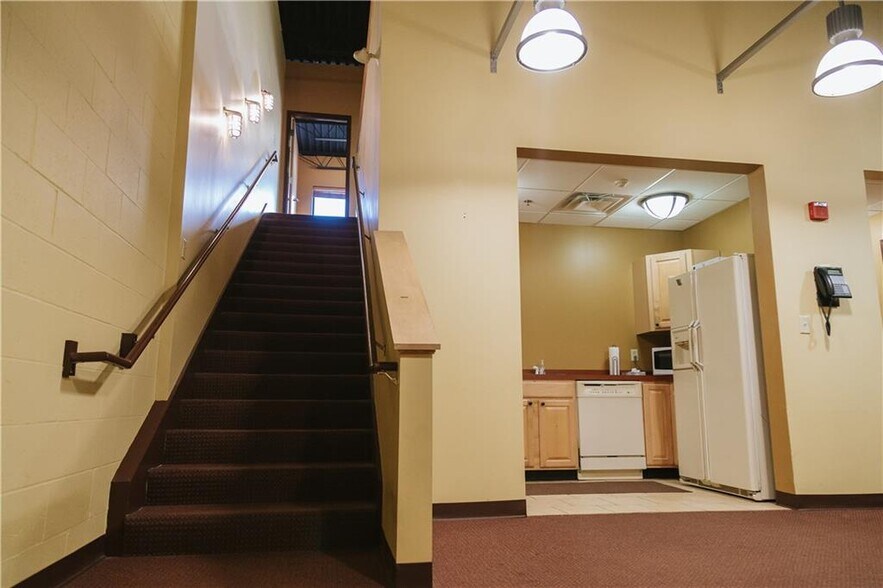 More Photos Of 81 Western Industrial Dr, Cranston Warehouse For Sale