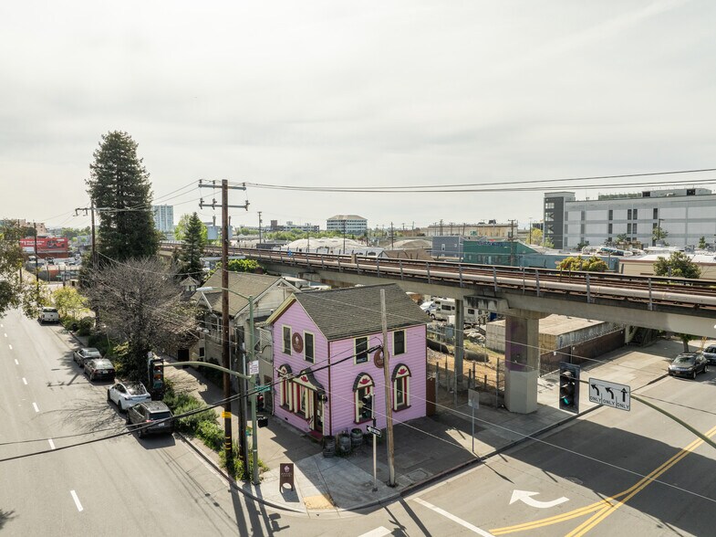 More Photos Of 745 5th St, Oakland General Retail For Sale