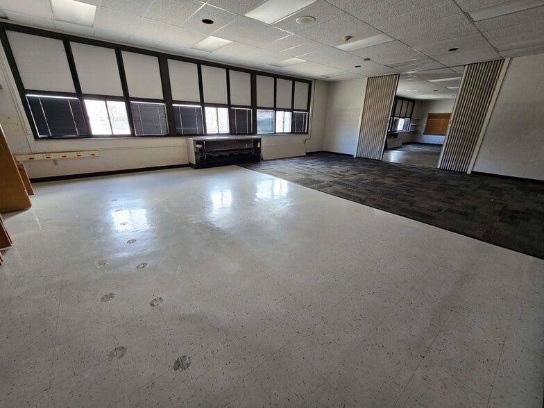 More Photos Of 613 Mulberry st, Yankton Specialty For Sale