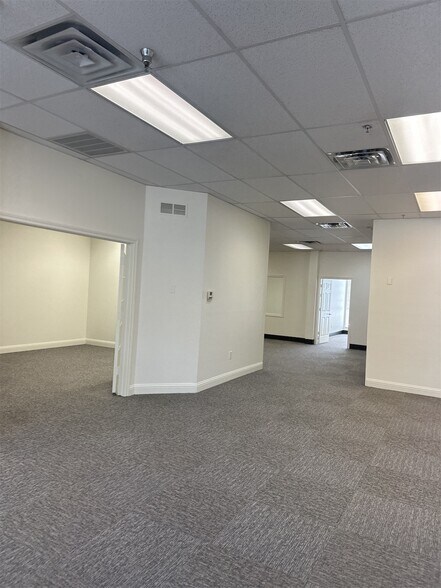 More Photos Of 1100 E Southlake Blvd, Southlake Medical For Lease