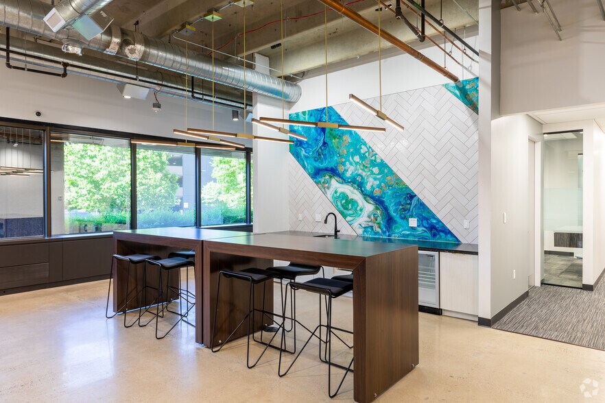 More Photos Of 4500 S Cherry Creek Dr, Denver Office For Lease