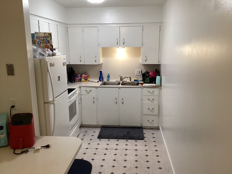 More Photos Of 5125 Marshall Dr, Omaha Apartments For Sale