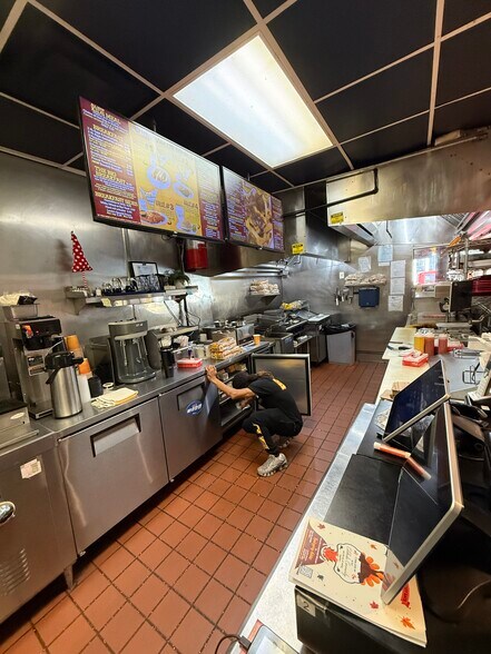 More Photos Of 1096 Elmwood Ave, Buffalo Multifamily For Sale