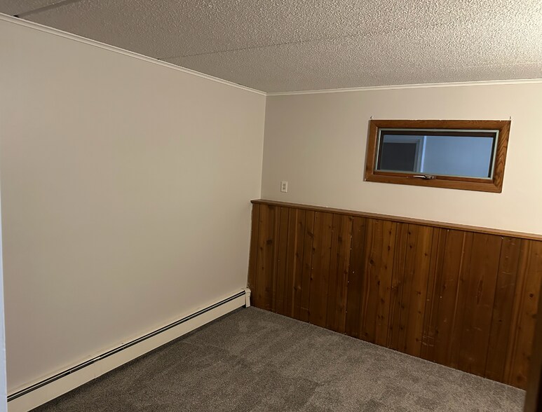 More Photos Of 525 N Central Ave, Milaca Freestanding For Sale