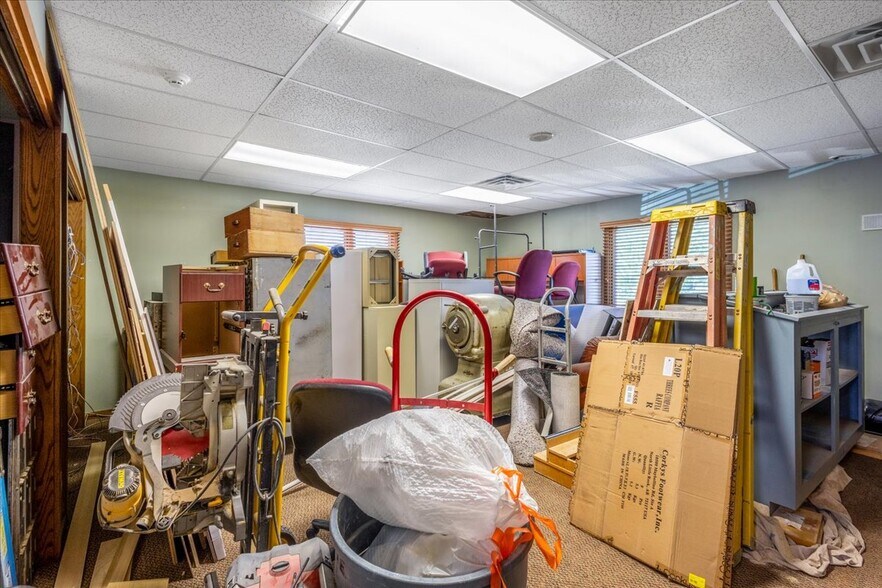 More Photos Of 300 Main St, Hallam Office For Sale