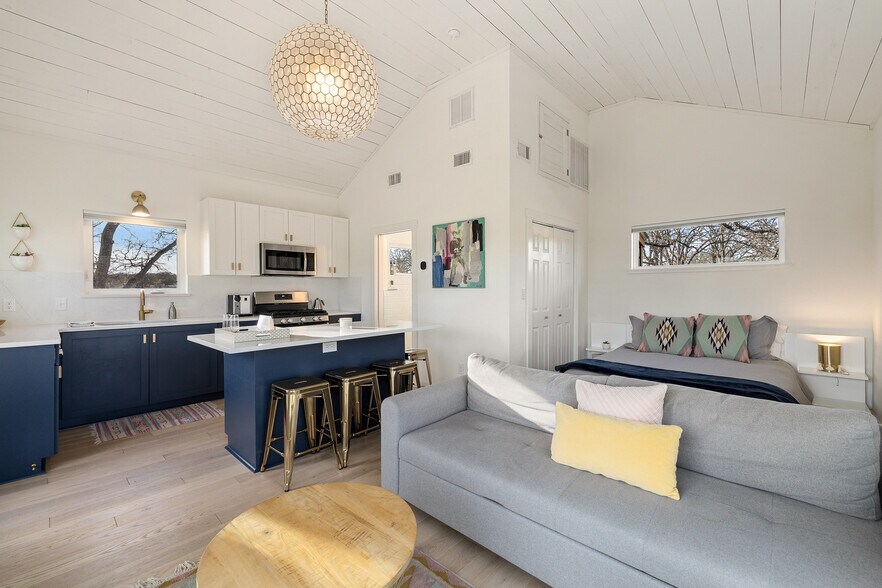 More Photos Of 444 Klein Rd, Stonewall Flex For Sale