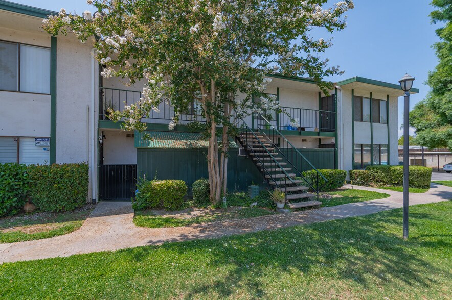 More Photos Of 1735 E Washington St, Colton Apartments For Sale