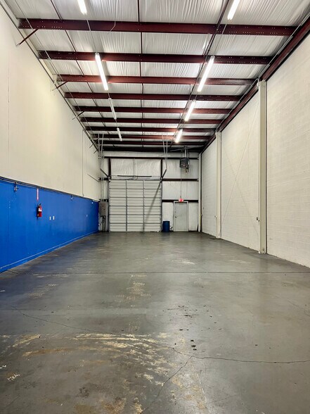 More Photos Of 1000 Van Buren Ave, Indian Trail Flex For Lease