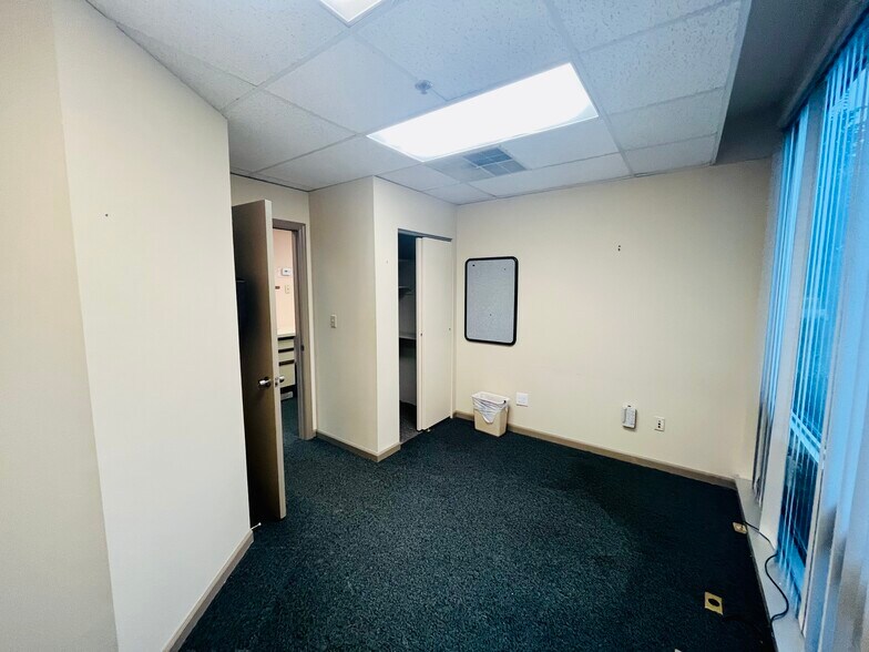 More Photos Of 2650 Rt 130, Cranbury Medical For Lease