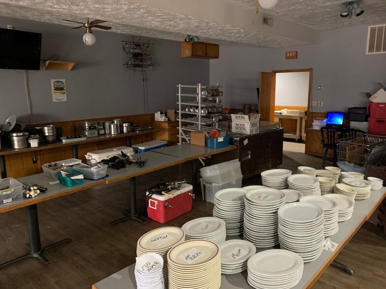 More Photos Of 121 W 1st St, Hershey Restaurant For Sale