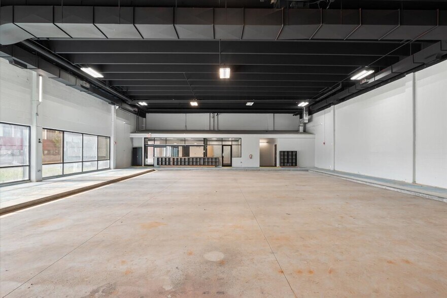 More Photos Of 7 S 4th St, Council Bluffs Health Club For Sale