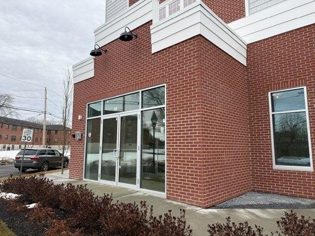 More Photos Of 227 4th Ave, Bay Shore General Retail For Lease