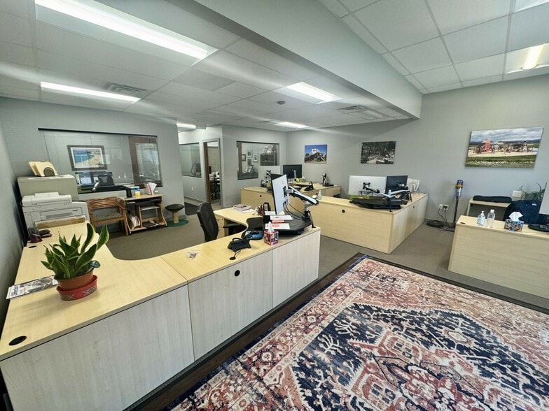 More Photos Of 3778 S Kalamath St, Englewood Warehouse For Sale