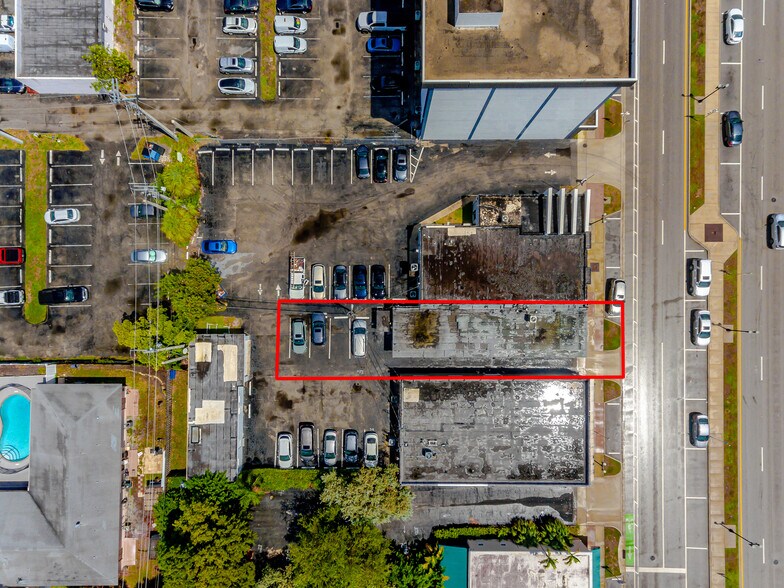 More Photos Of 2205-2211 Hollywood Blvd, Hollywood Storefront Retail Office For Lease