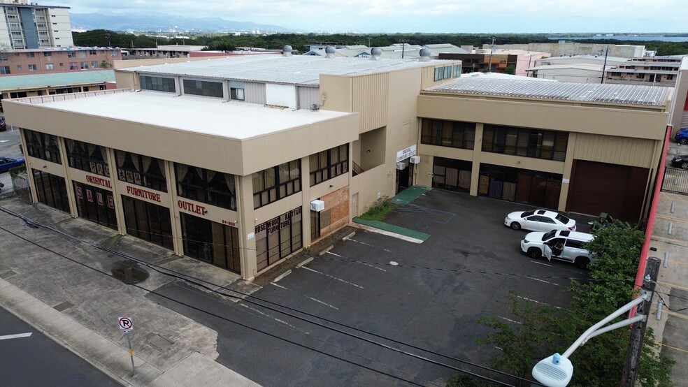 Primary Photo Of 94-303 Farrington Hwy, Waipahu Storefront Retail Office For Sale