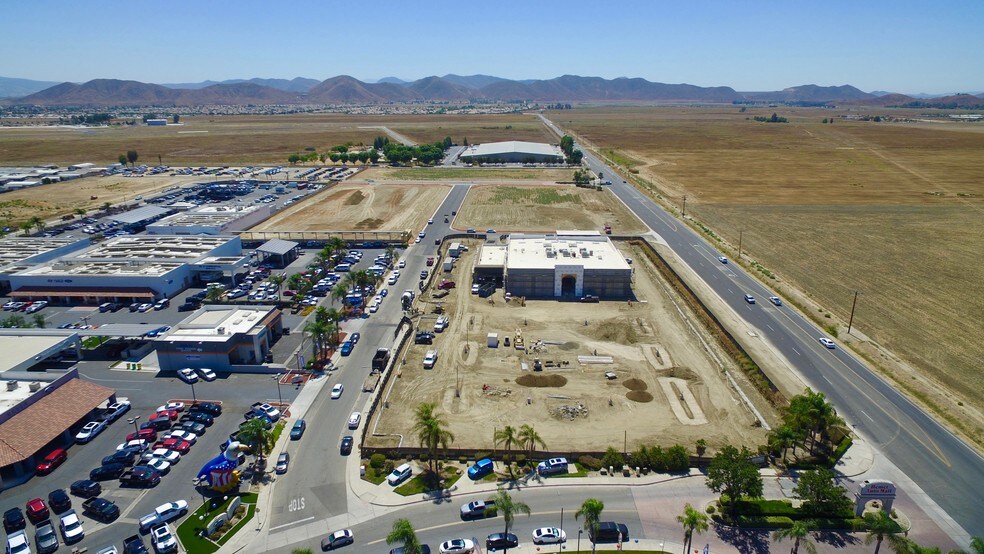 More Photos Of Warren Rd & Auto Mall Dr, Hemet Land For Sale