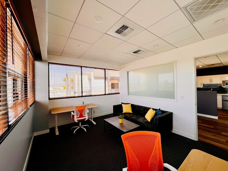 More Photos Of 11965 Venice Blvd, Los Angeles Loft Creative Space For Lease