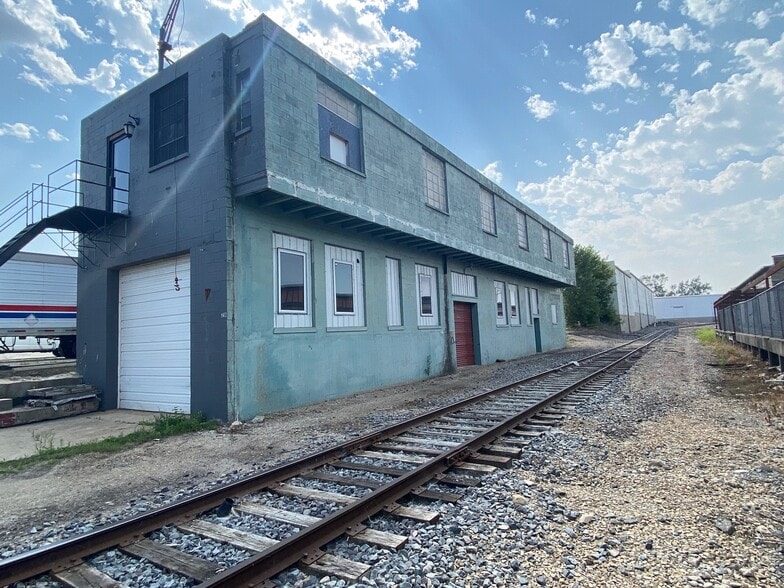 More Photos Of , Menasha Unknown For Sale
