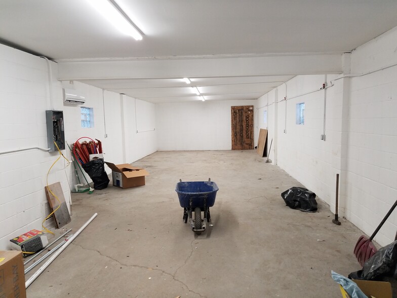 More Photos Of 11 Quassaick Ave, New Windsor Township Storefront For Sale