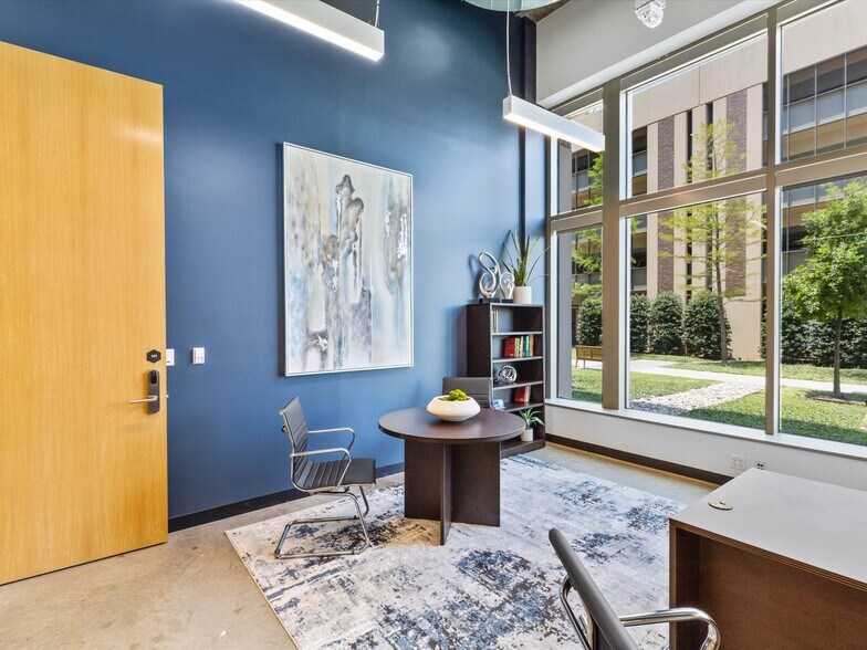 More Photos Of 550 Reserve St, Southlake Loft Creative Space For Lease