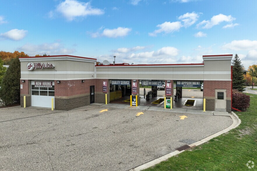 7479 Egan Dr, Savage, MN 55378 Auto Repair For Sale