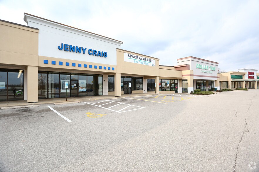 More Photos Of 1-125 Plaza Dr, Fairview Heights Storefront For Lease