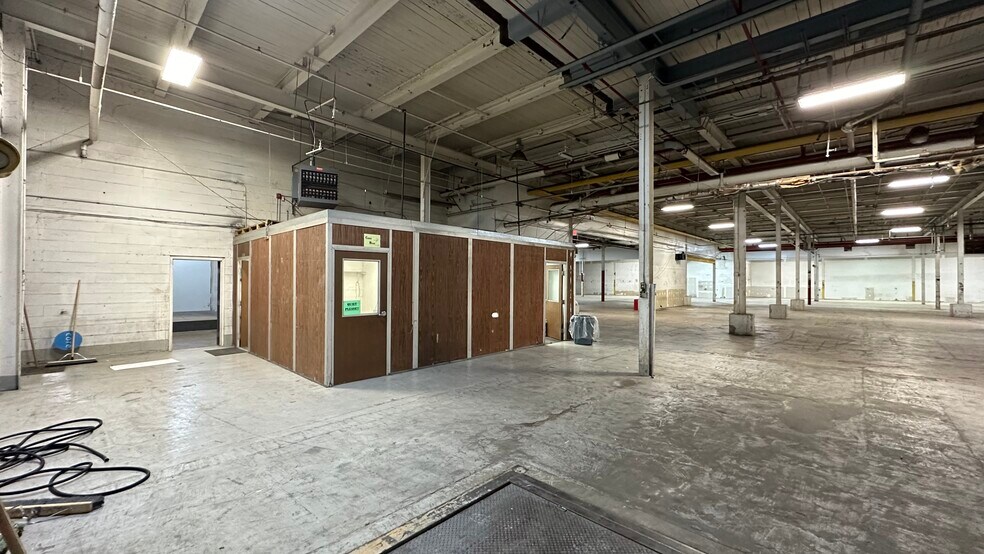 More Photos Of 1727-1801 Union Blvd, Allentown Warehouse For Lease