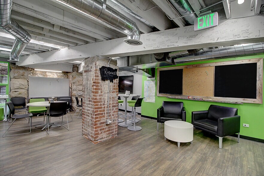 More Photos Of 2401 15th St, Denver Office For Lease