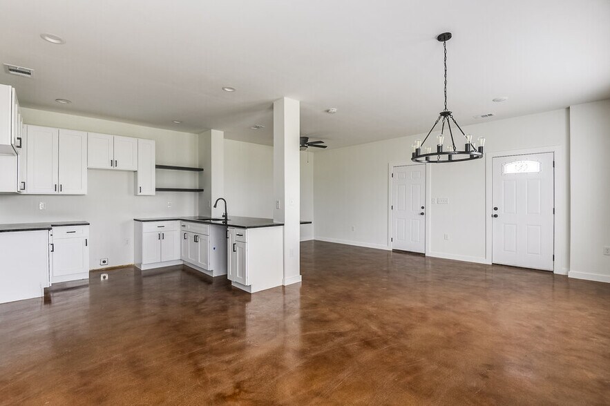 More Photos Of 1020 Burnett blvd, Alvarado Apartments For Sale