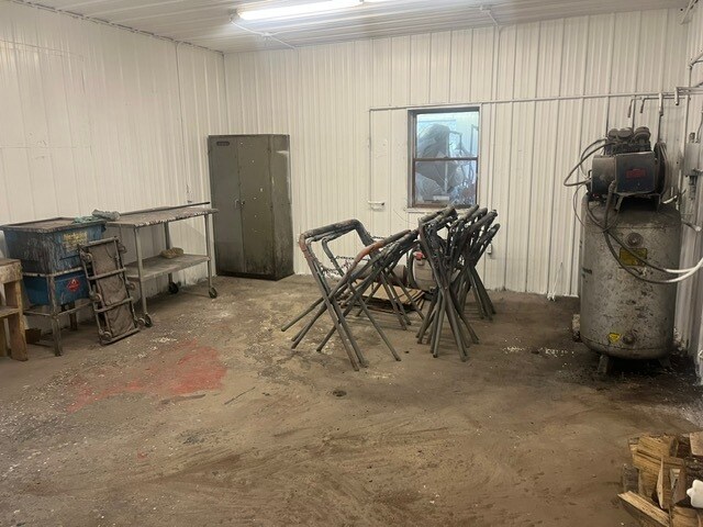 More Photos Of 290 Cortland Rd, Dryden Flex For Sale